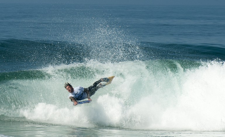 bodyboard-mais-de-cem-mil-pessoas-assistiram-ao-nazare-pro-via-net-2344