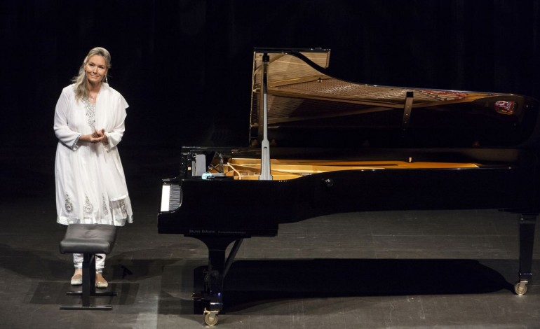 pianista-de-bocelli-da-concerto-na-prisao-com-video-8556