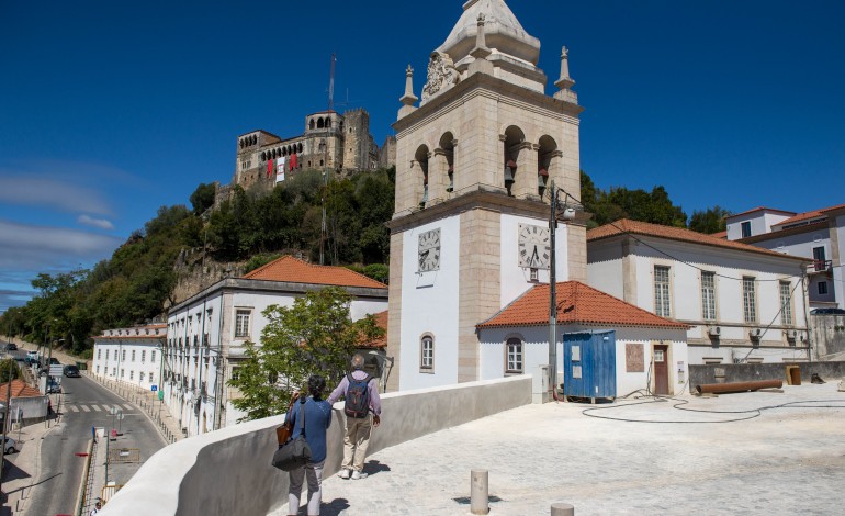 obras-inacabadas-atrasam-musealizacao-da-torre-sineira-da-se-de-leiria