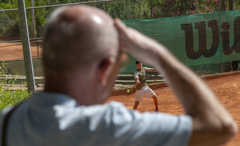 Internacional Junior de Leiria disputa-se estes dias nos seis 'courts' de terra batida do clube leiriense