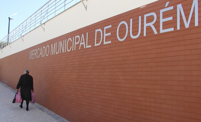 Jornal de Leiria - Mercado Semanal de Ourém reabre na quinta-feira