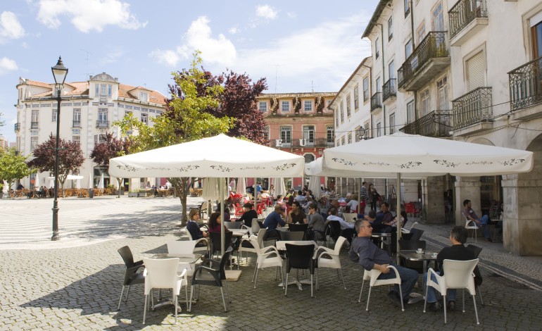 proprietario-do-praca-caffee-agredido-na-esplanada-em-leiria