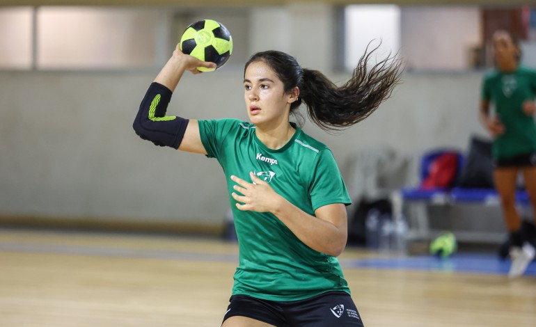 maria-rita-lopes-estreia-se-na-seleccao-nacional-a-de-andebol