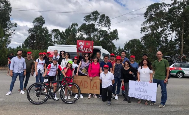 Pelo caminho, ao longo de quase 300 quilómetros de prova em quatro dias, estiveram sempre familiares, amigos e colegas da modalidade