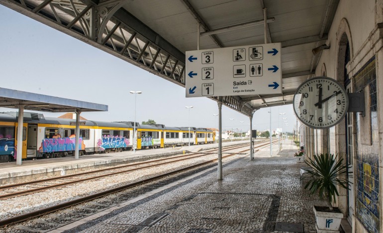 aberto-concurso-para-obras-na-linha-do-oeste-entre-caldas-da-rainha-e-lourical