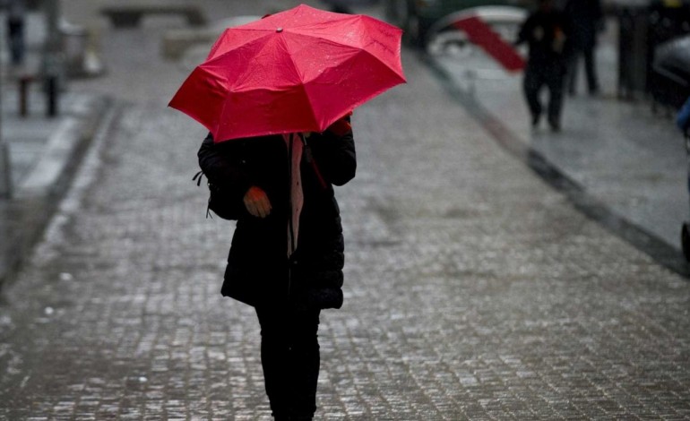 chuva-coloca-cinco-distritos-sob-aviso-amarelo-7687