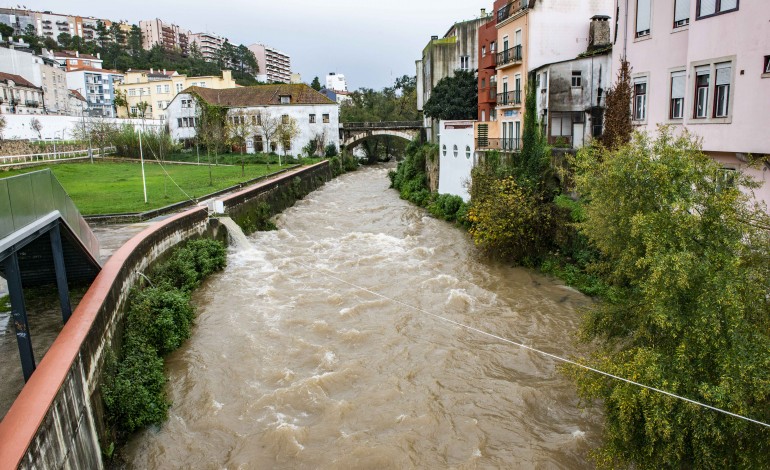 Leiria foi também sujeita a chuvas torrenciais