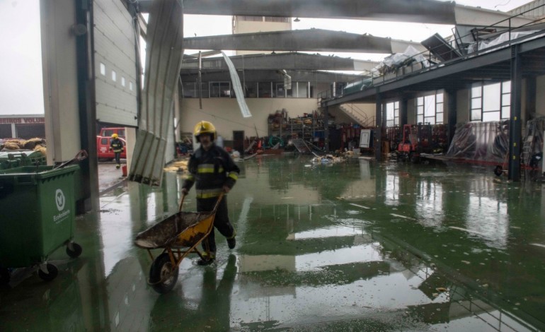 angariados-mais-de-52600-euros-para-ajudar-a-reconstrucao-do-quartel-dos-bombeiros-voluntarios-de-leiria