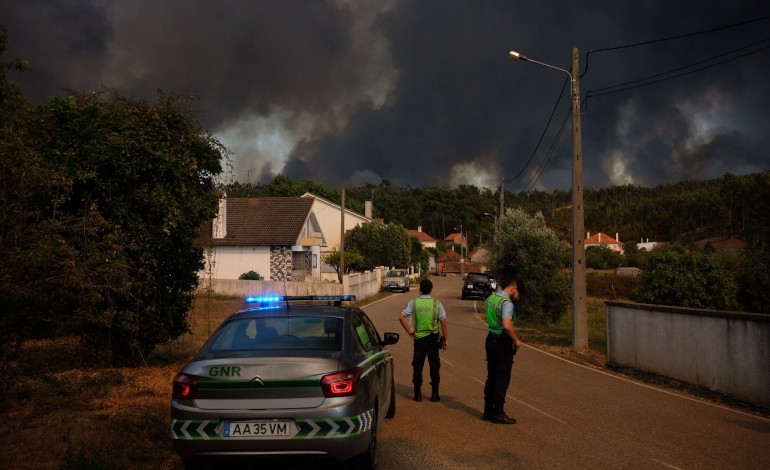 incendios-restabelecida-circulacao-de-comboios-na-linha-do-norte