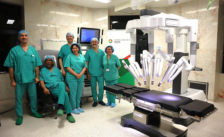 unidade-local-de-saude-do-oeste-ja-dispoe-de-robot-cirurgico