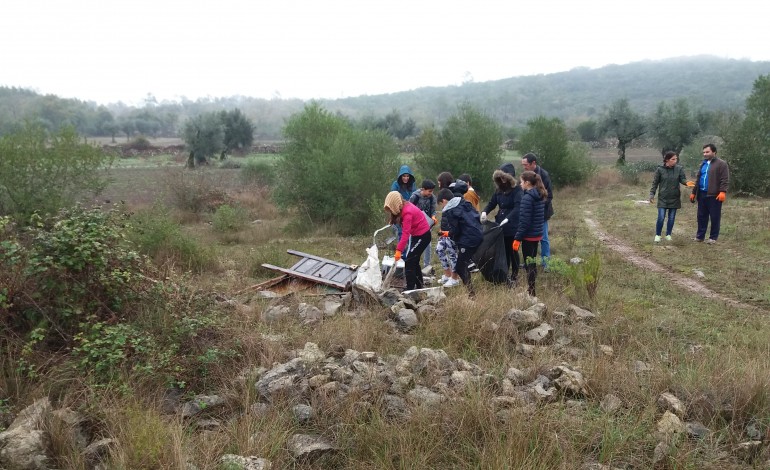 voluntarios-limparam-ansiao-durante-uma-semana