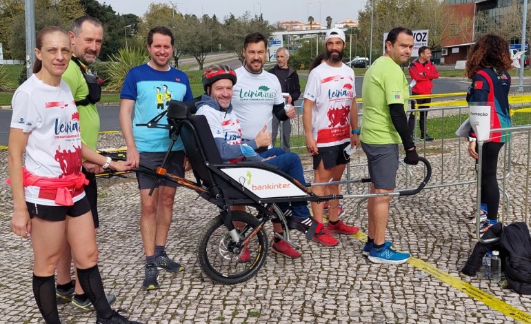 Carlos Serrada voltou ao castelo de Leiria 30 anos depois numa 'joelette'