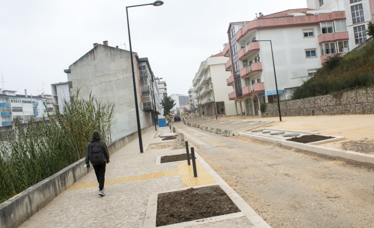 moradores-contestam-largura-de-via-na-avenida-humberto-delgado