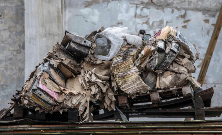 Um dos armazéns desabou na madrugada de 28 de Janeiro