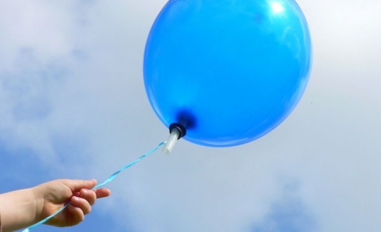 campanha-laco-azul-promove-prevencao-dos-maus-tratos-infantis-na-marinha-grande