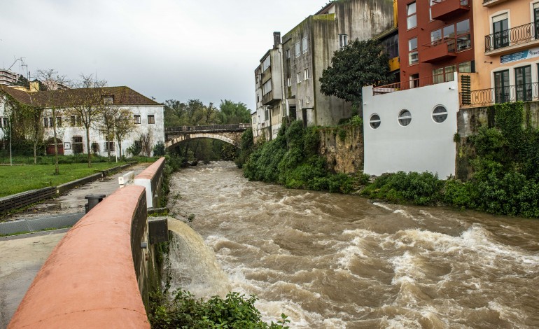 Leiria foi também sujeita a chuvas torrenciais