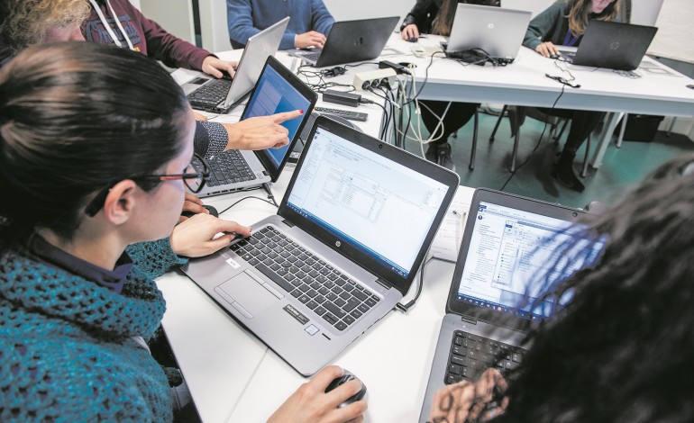 sistemas-de-computacao-e-redes-lidera-oferta-de-novos-cursos-profissionais-na-regiao