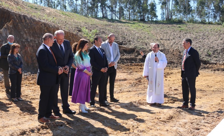 adesba-lanca-primeira-pedra-para-creche-a-construir-no-telheiro-em-leiria