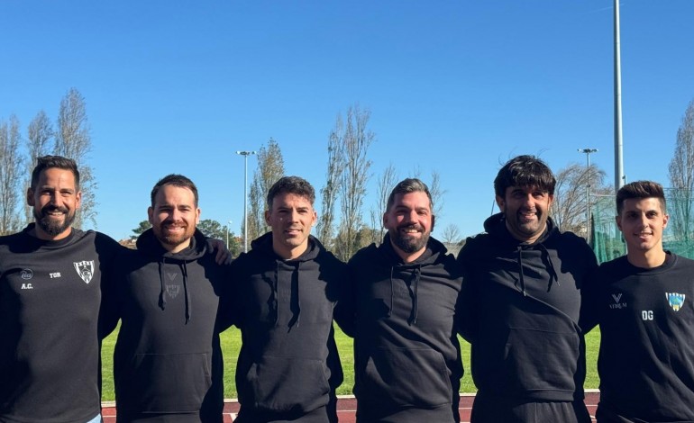 Equipa técnica interina é composta por treinadores da formação do Marinhense