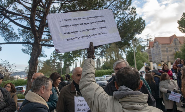 Docentes continuam em luta