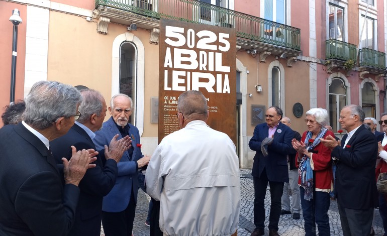 Memorial foi inaugurado no dia 24, na rua Vasco da Gama (traseiras da CGD)