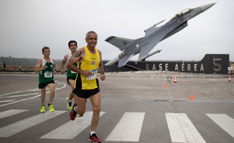 quer-correr-ao-lado-de-f-16-estao-abertas-as-inscricoes-para-a-corrida-de-monte-real