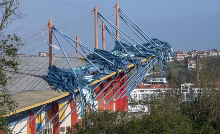 leiria-avanca-com-obras-de-38-milhoes-de-euros-para-reparar-coberturas-de-estadio-e-de-sete-pavilhoes