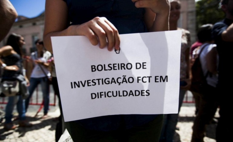 candidatos-a-bolsas-de-investigacao-protestam-hoje-em-lisboa-contra-atrasos-5439