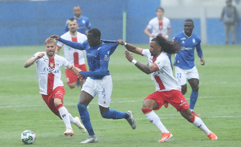 uniao-de-leiria-perde-frente-ao-feirense