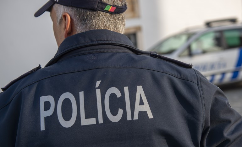 homem-detido-por-agredir-pai-com-uma-faca-de-cozinha