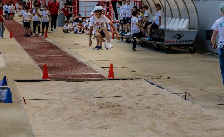 Salto em comprimento foi uma das disciplinas do torneio