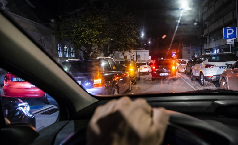 alerta-vermelho-no-transito-em-leiria