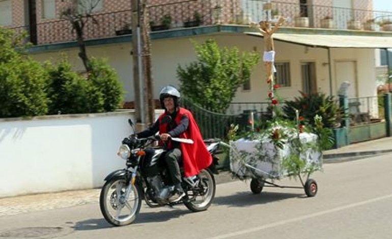 Cortejo percorreu principais ruas das paróquias