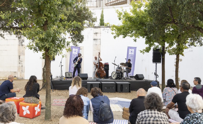 Branco Toca Marco Paulo é o novo projecto do artista que homenageia o icônico músico português