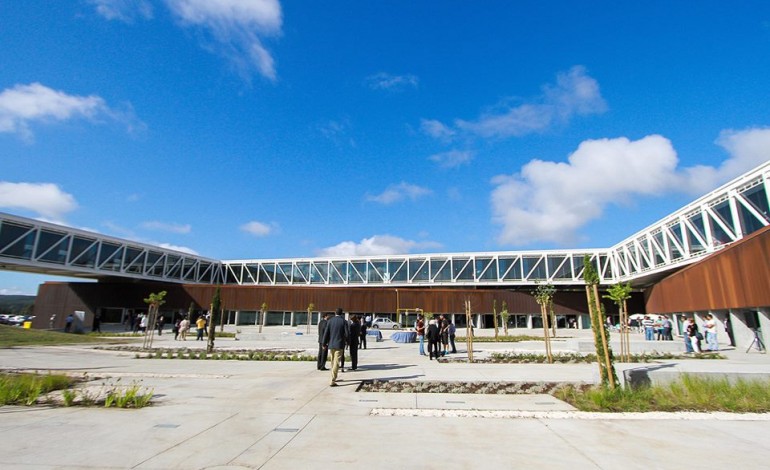 hasta-publica-de-oito-lotes-para-construcao-no-obidos-parque