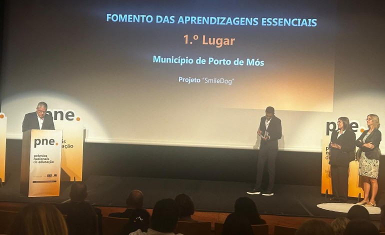 porto-de-mos-distinguido-a-nivel-nacional-com-projecto-de-caes-terapeutas