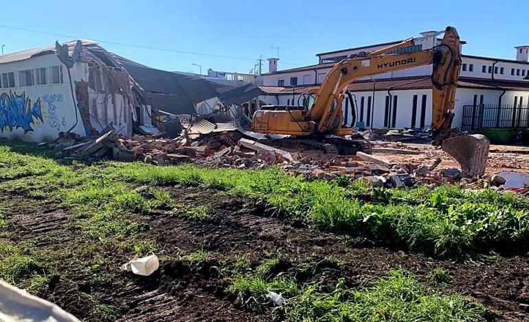 Trabalhos começaram com a demolição das antigas instalações do centro de formação da Cercipom