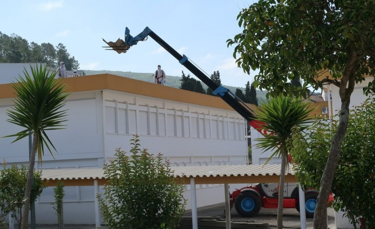 parlamento-exige-requalificacao-de-escolas-em-caldas-e-porto-de-mos