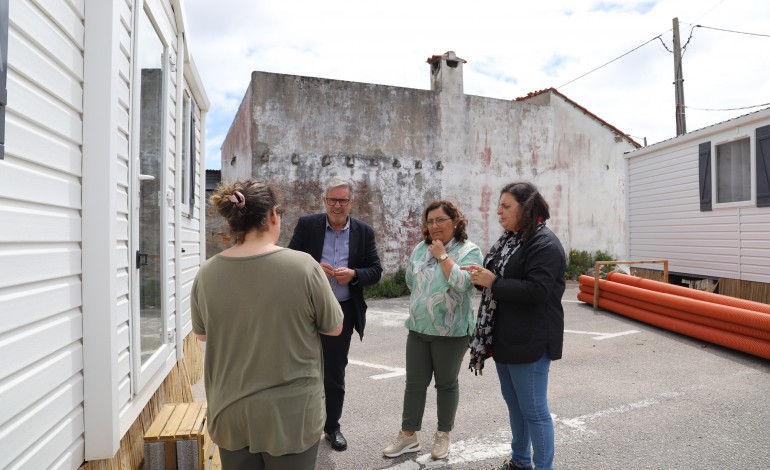 marinha-grande-entrega-chaves-de-quatro-casas-modulares-destinadas-a-alojamento-temporario