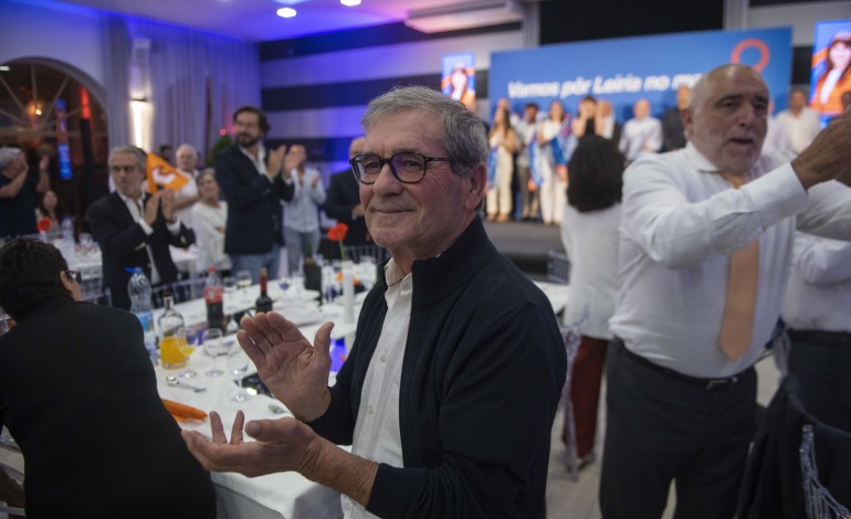vitor-lourenco-deixa-assembleia-municipal-de-leiria