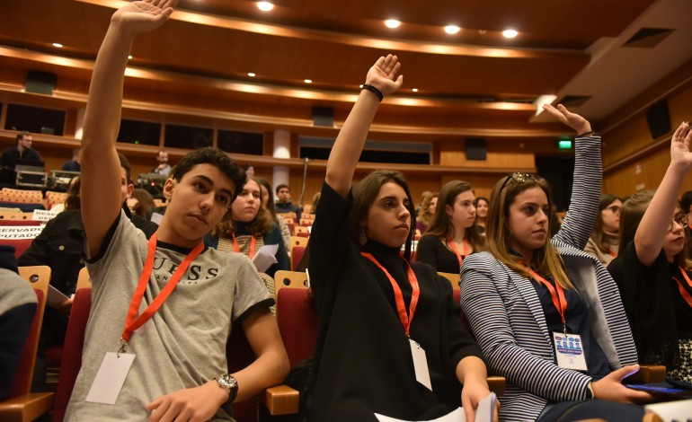 jovens-deputados-de-leiria-apresentam-planos-para-um-futuro