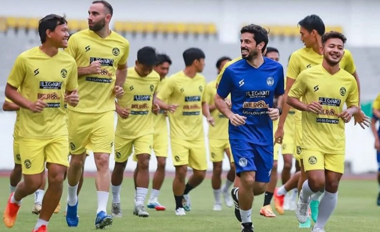 Leiriense festejou recentemente a conquista da Taça do Presidente com o Arema FC