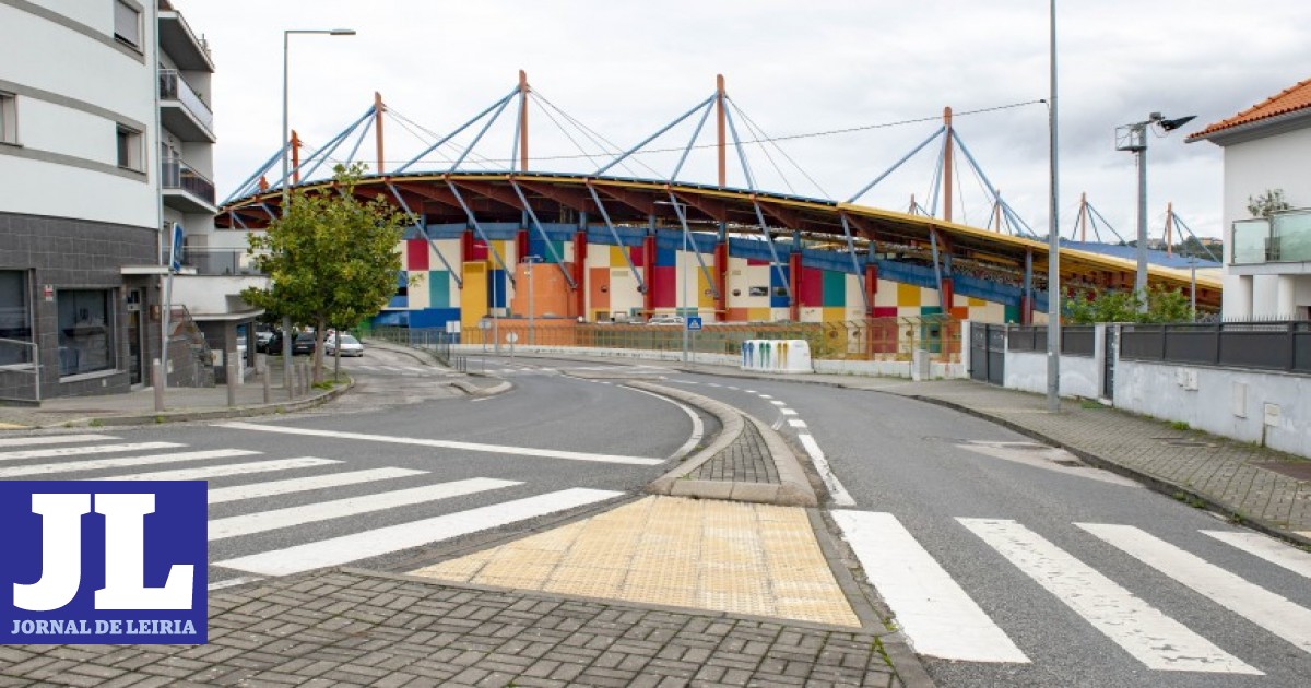 Today, Portugal plays in Leiria. Find out which streets have traffic restrictions
