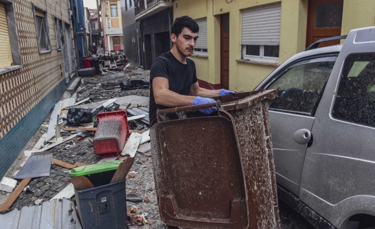 ministerio-da-educacao-vai-rever-rede-escolar-nos-concelhos-mais-afectados