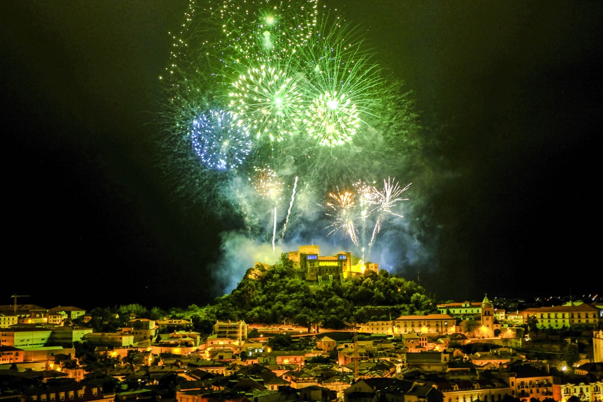 fogo-de-artificio-no-dia-da-cidade-leiria-2022