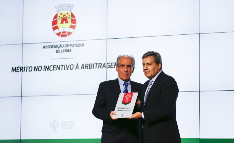 premio-excelencia-da-fpf-entregue-a-associacao-de-futebol-de-leiria-5603