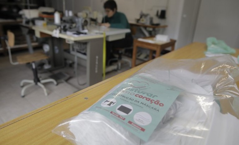 campanha-de-voluntariado-costurar-com-o-coracao-ja-produziu-mais-de-50-mil-mascaras