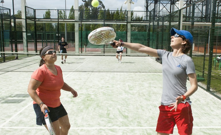 tenis para jogar padel