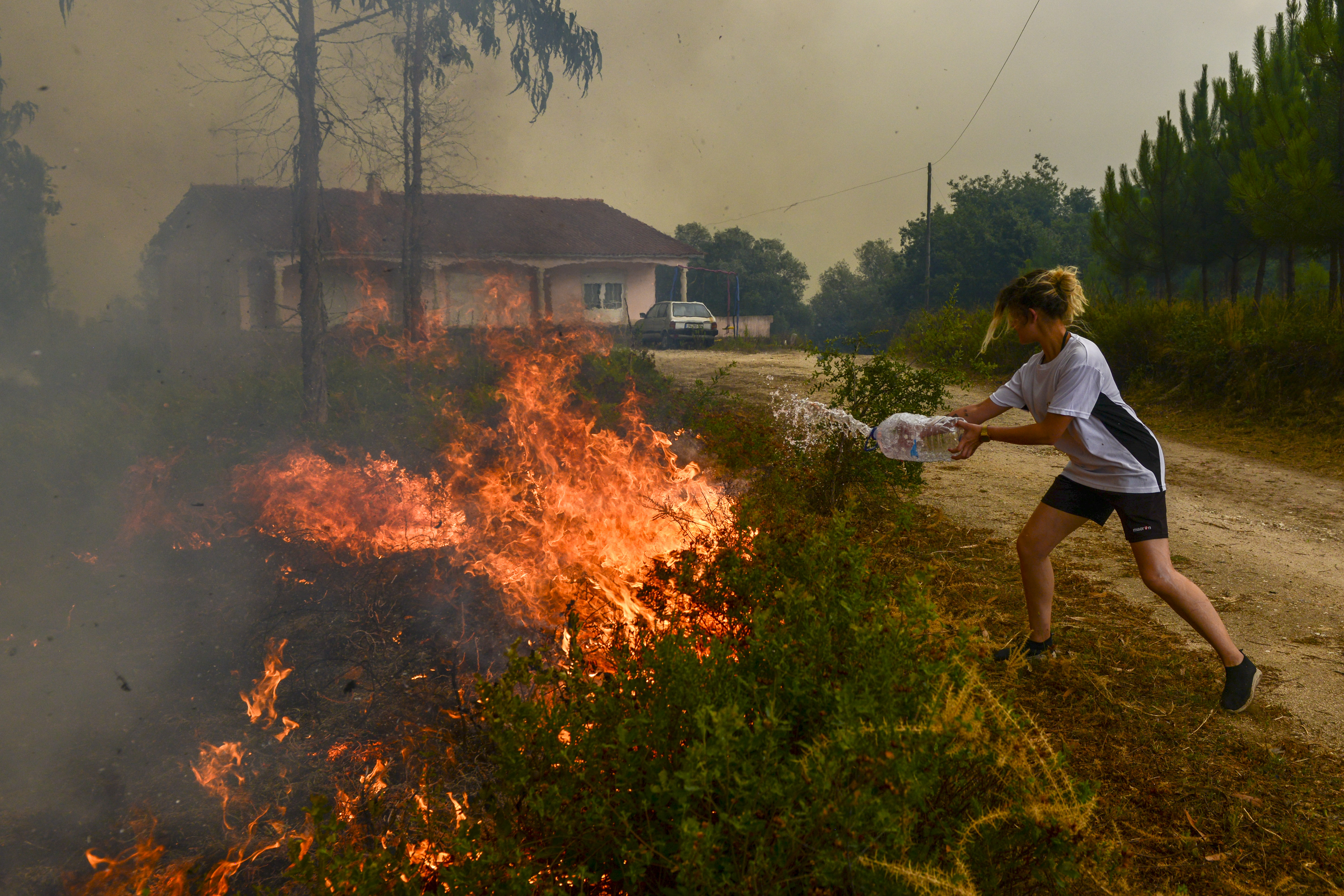 Incêndio atingiu Boa Vista e obrigou ao corte do IC2 e da A1