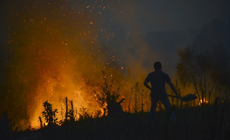 consumidores-das-zonas-afectadas-pelos-incendios-com-direito-a-desconto-na-factura-da-agua